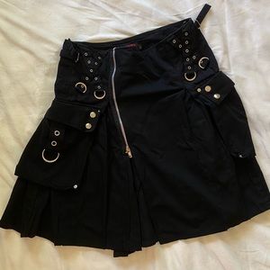 Tripp NYC unisex utility kilt size M